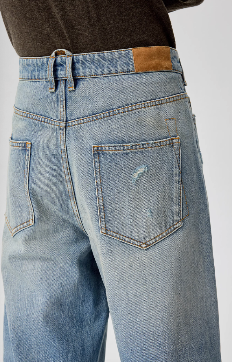 Simple Project Blued Ditressed Jeans