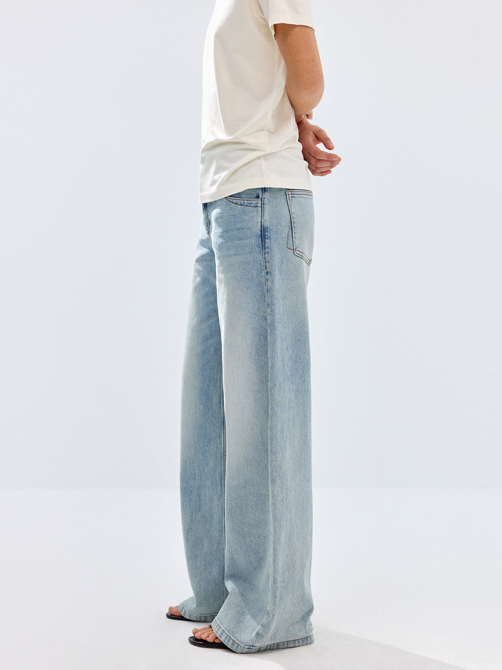 Simple Project Light Blue Wash Jeans