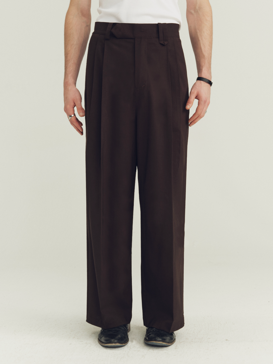 THE PROUDER classic-fit slightly loose pleated wool trousers